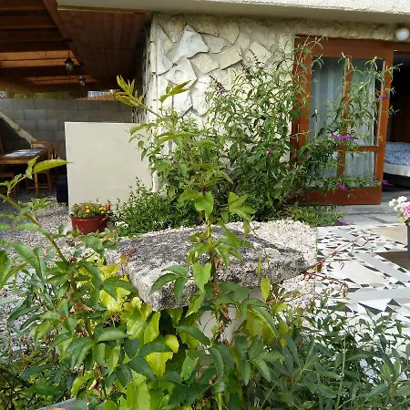 Apartmany Sharka -Sarka Justrova Apartment *