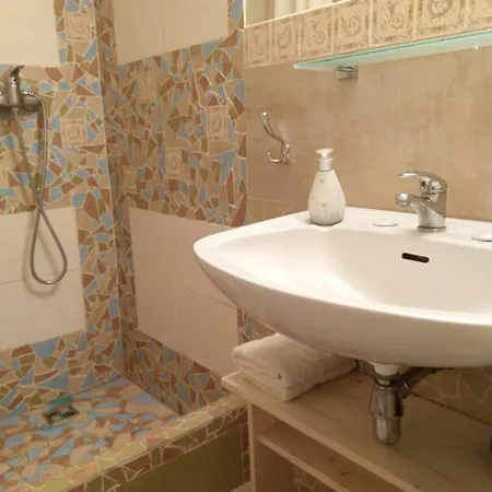 アパート Sharka -sarka Justrova